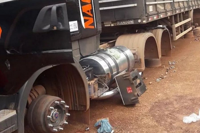 Ladrões furtam três pneus de caminhões que pernoitaram em pátio de posto da cidade - News Rondônia