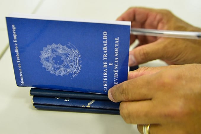 AGU defende extinção de ação sobre correção do FGTS - News Rondônia