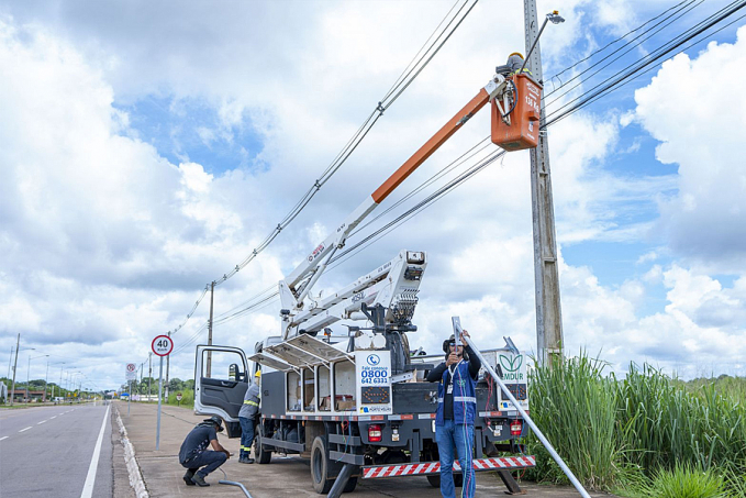 Prefeitura intensifica implantação de modernas luminárias no Espaço Alternativo de Porto Velho - News Rondônia