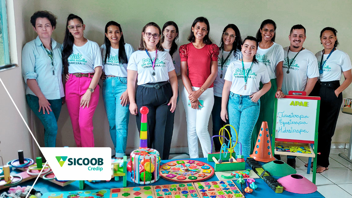 Voluntários do Dia C doam brinquedos para Apae de Alvorada do Oeste, RO - News Rondônia