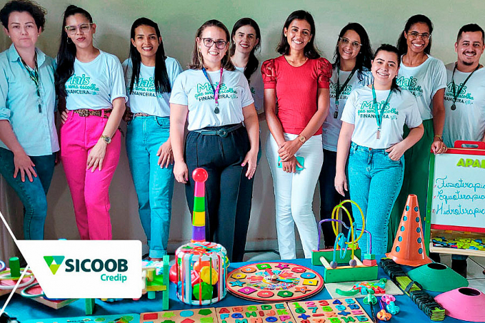 Voluntários do Dia C doam brinquedos para Apae de Alvorada do Oeste, RO - News Rondônia