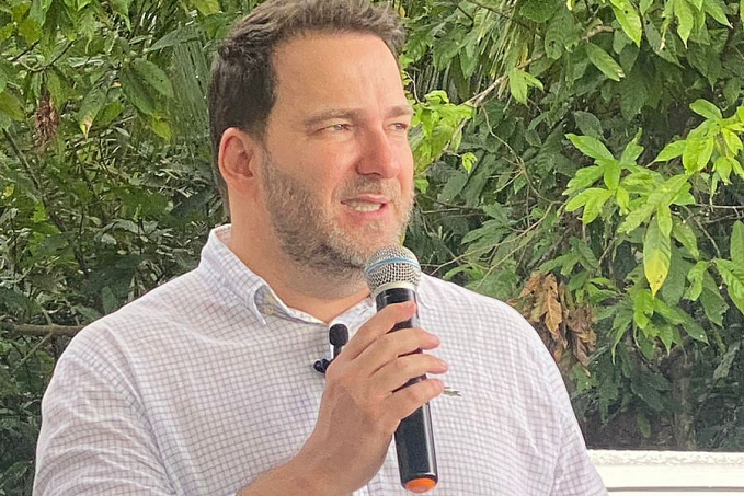 Deputado Alex Redano prestigia entrega de propriedades a 16 famílias em Ariquemes - News Rondônia