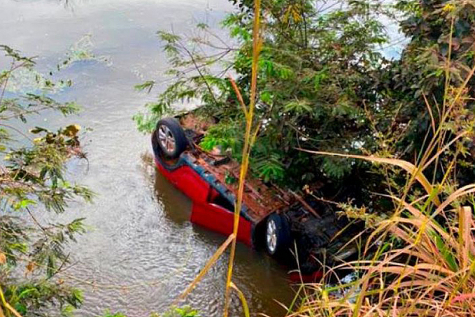 Em Espigão DOeste Motorista morre após carro cair em bueiro na Estrada do Calcário - News Rondônia