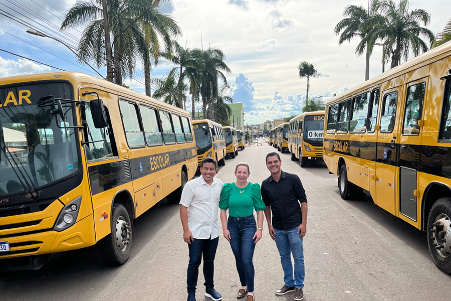 Deputado Cássio Gois participa de entrega de equipamentos em Cacoal e destaca parceria entre os poderes - News Rondônia