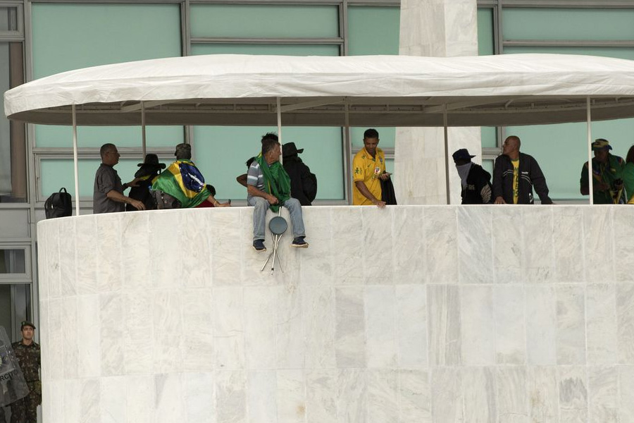 Moraes manda periciar imagens de 8 de janeiro captadas pelo GSI - News Rondônia