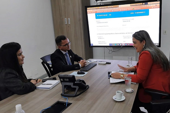 Cláudia de Jesus solicita apoio do Ministério da Saúde para reduzir filas no SUS - News Rondônia