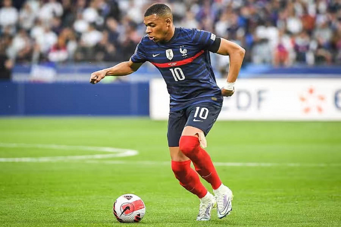 Mbappé, artilheiro da Copa do Mundo, já fez diversas ações de caridade - News Rondônia