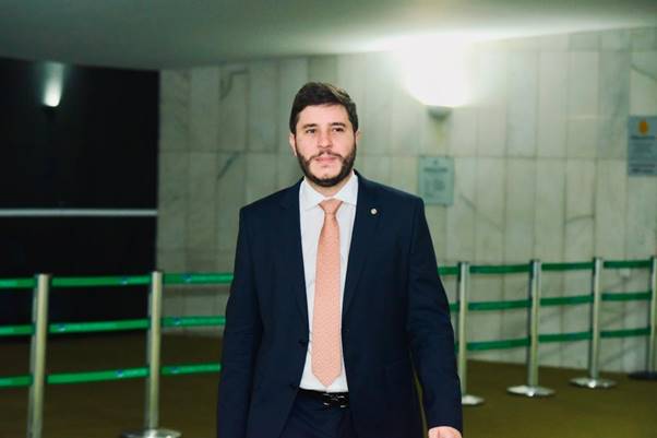Deputado federal Maurício Carvalho se une à defesa dos CACS e apoia CPIs sobre 8 de janeiro e abuso de autoridade do STF - News Rondônia