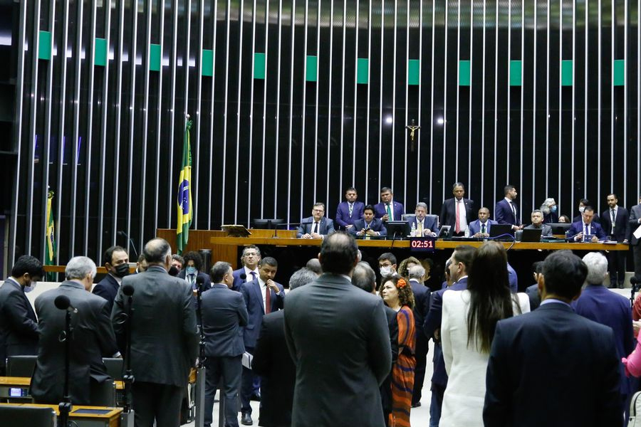 Câmara aprova PL que pune golpes cometidos por meio de redes sociais - News Rondônia