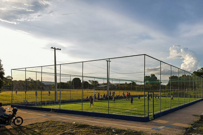 Seosp conclui obras do campo de futebol society em Costa Marques - News Rondônia