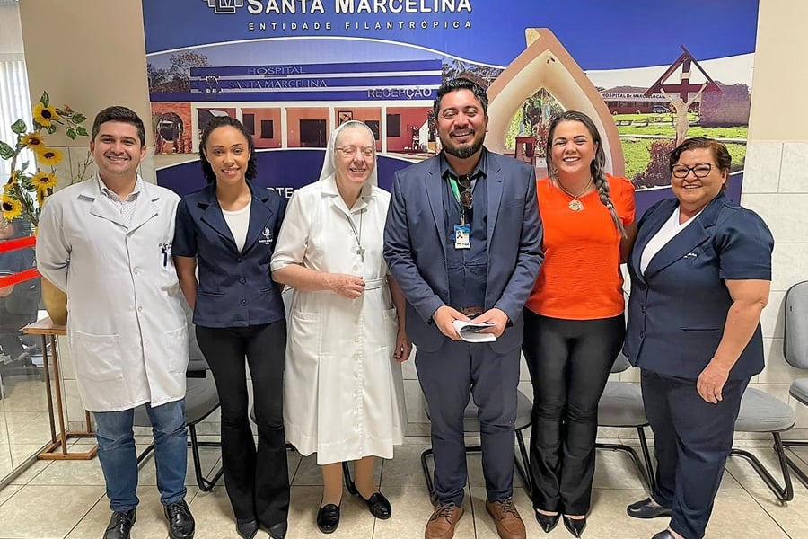 Cláudia de Jesus reúne com secretário de saúde e direção do hospital Santa Marcelina - News Rondônia