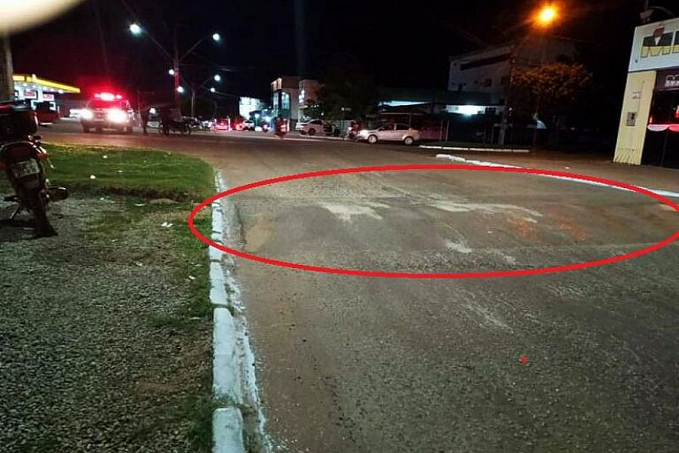 Motociclista perde o controle e cai após passar sobre quebra-molas em Rolim de Moura - News Rondônia