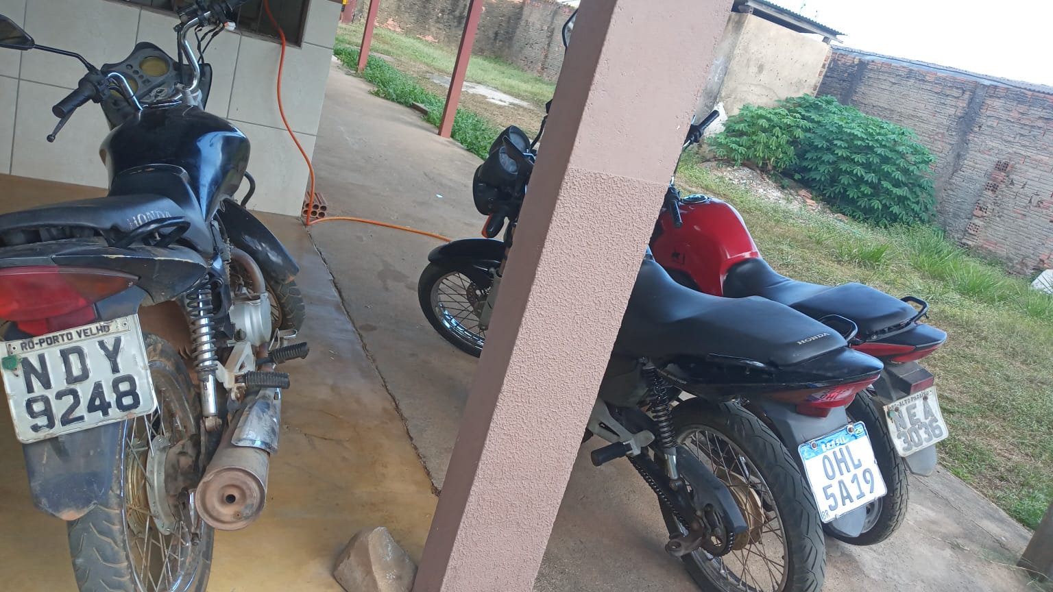 Polícia estoura mocó e encontra várias motos roubadas na capital - News Rondônia