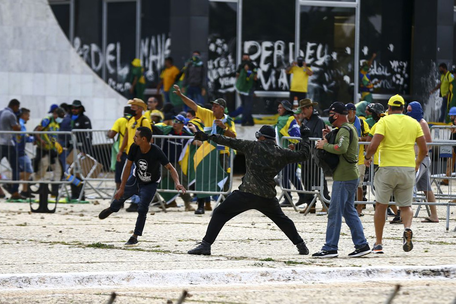 Defensoria pede soltura de idosos e mães presas por atos golpistas - News Rondônia