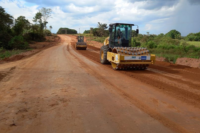 DER avança nas obras de asfaltamento da RO-135 em Alta Floresta dOeste - News Rondônia