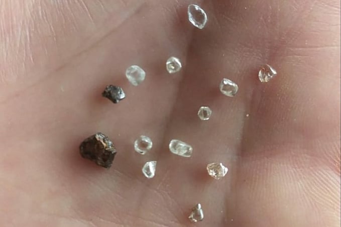 Em Pimenta Bueno, PRF apreende diamantes sendo transportados ilegalmente - News Rondônia