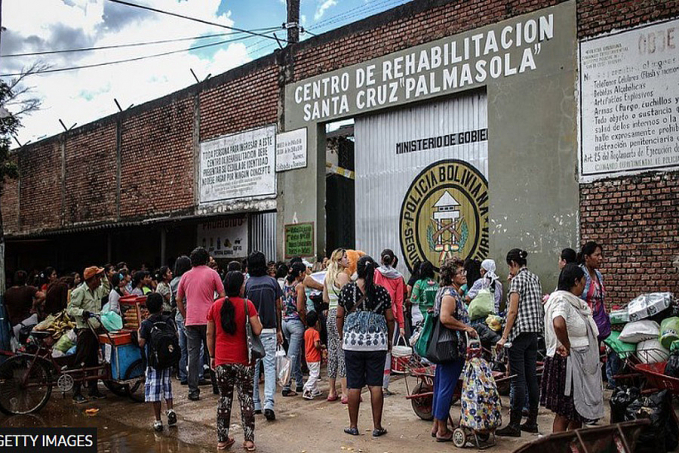 Brasileiros escapam do pavilhão mais seguro de Palmasola com ajuda da concubina de um dos presos - News Rondônia