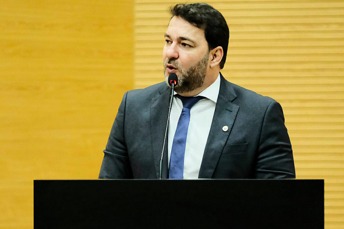Deputado Alex Redano indica ao Estado elaboração de plano de medidas para zerar a fila de atendimentos nas unidades de saúde - News Rondônia