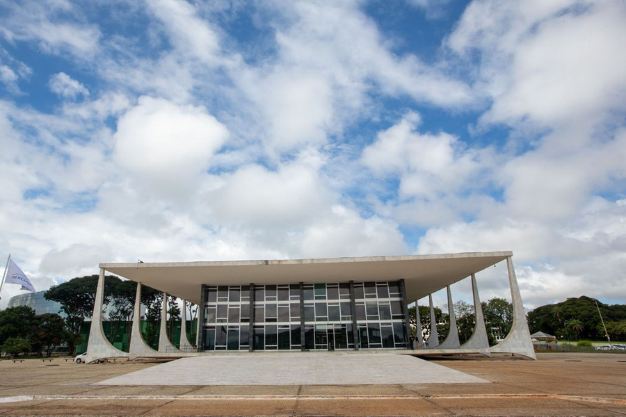 STF julgará mais 131 denúncias contra investigados por atos golpistas - News Rondônia