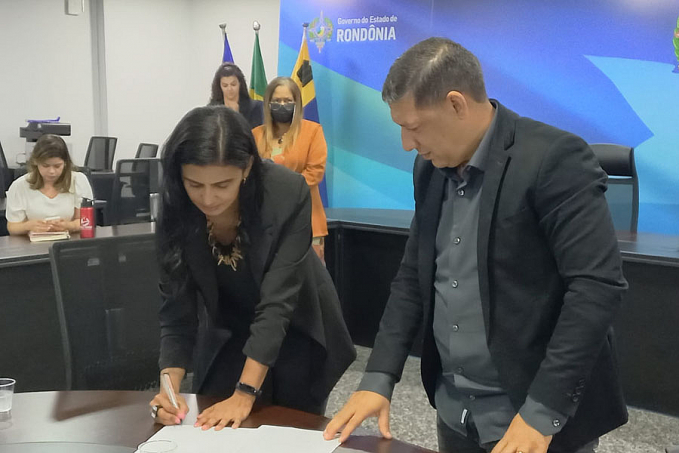 Rioterra e Sedec assinam termo de cooperação para fomentar economia verde em RO - News Rondônia