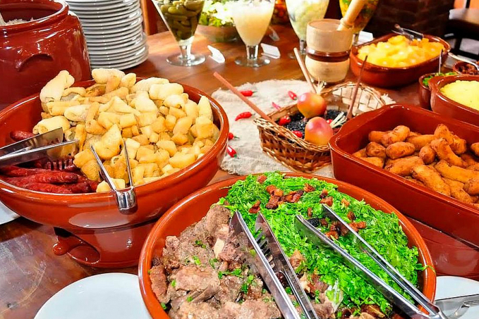 IBGE: 2020 registrou queda em serviços de alimentação e turismo - News Rondônia