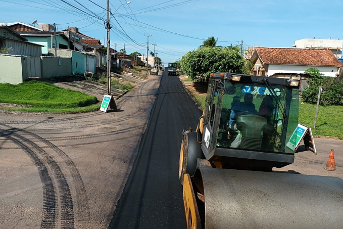 Cacoal já recebeu mais de sete quilômetros de recapeamento asfáltico do Projeto `Tchau Poeira´ - News Rondônia