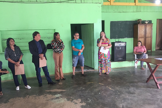 Cláudia de Jesus busca regularização fundiária para famílias próximas ao aeroporto de Ji-Paraná - News Rondônia