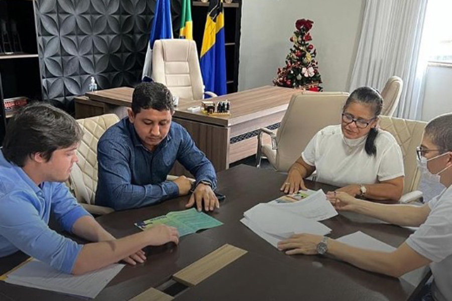 Vereador Rai Ferreira tem reunião com diretora de saúde de Castanheiras - News Rondônia