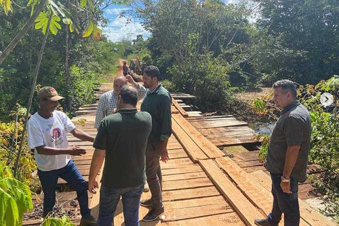 Vereador Márcio Pacele acompanha trabalhos da SEMAGRIC no Distrito de Extrema - News Rondônia