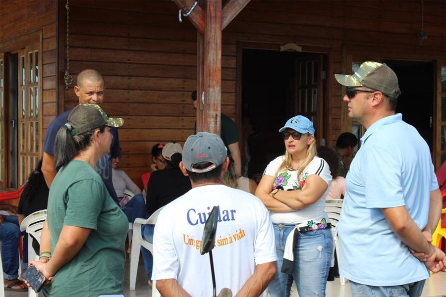 Vereadora Márcia Socorristas se reúne e ouve demandas de moradores da Linha Transpurus - News Rondônia