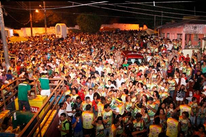 Bloco Até Que A Noite Vire Dia esquenta os tamborins - News Rondônia