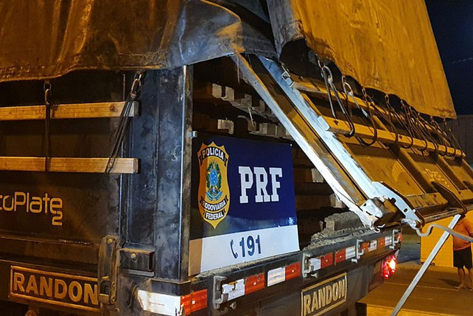 Em Vilhena, PRF identifica transportes irregulares de madeira - News Rondônia