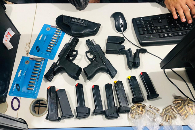 DENÚNCIA: Motorista de fusca é preso com armas e munições em abordagem na zona sul - News Rondônia