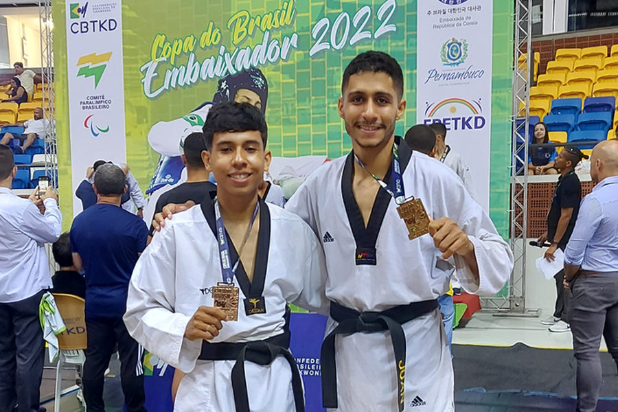 Deputado Williames Pimentel parabeniza atletas campeões de taekwondo do Estado de Rondônia - News Rondônia