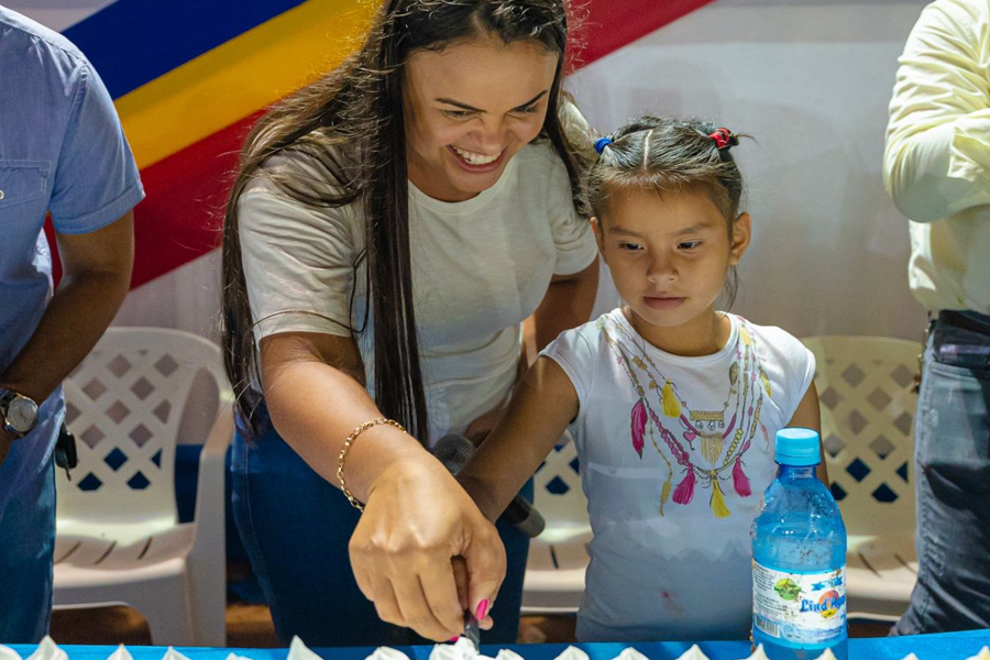 Dra. Taíssa promove festa com bolo no aniversário de 94 anos de Guajará-Mirim - News Rondônia