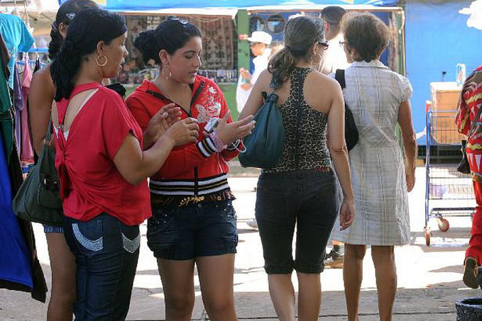 Presidente anuncia projeto para igualar salários de homens e mulheres - News Rondônia