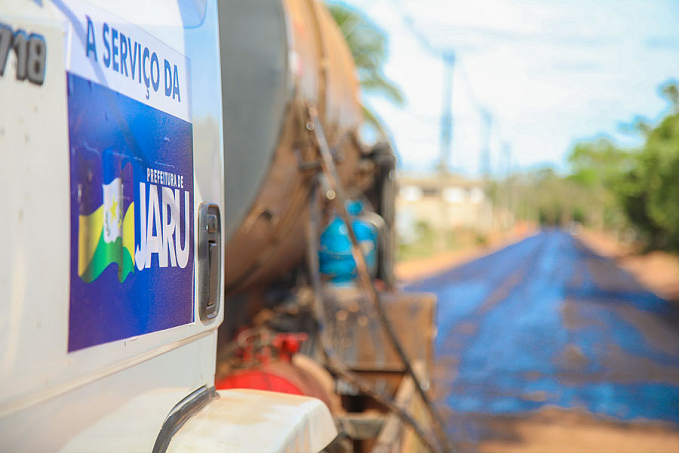 Trechos da Av. Padre Adolpho Rohl, Rio Branco, Beira Rio e Tapajós no setor 02 são imprimados e estão prontos para receberem capa asfáltica - News Rondônia
