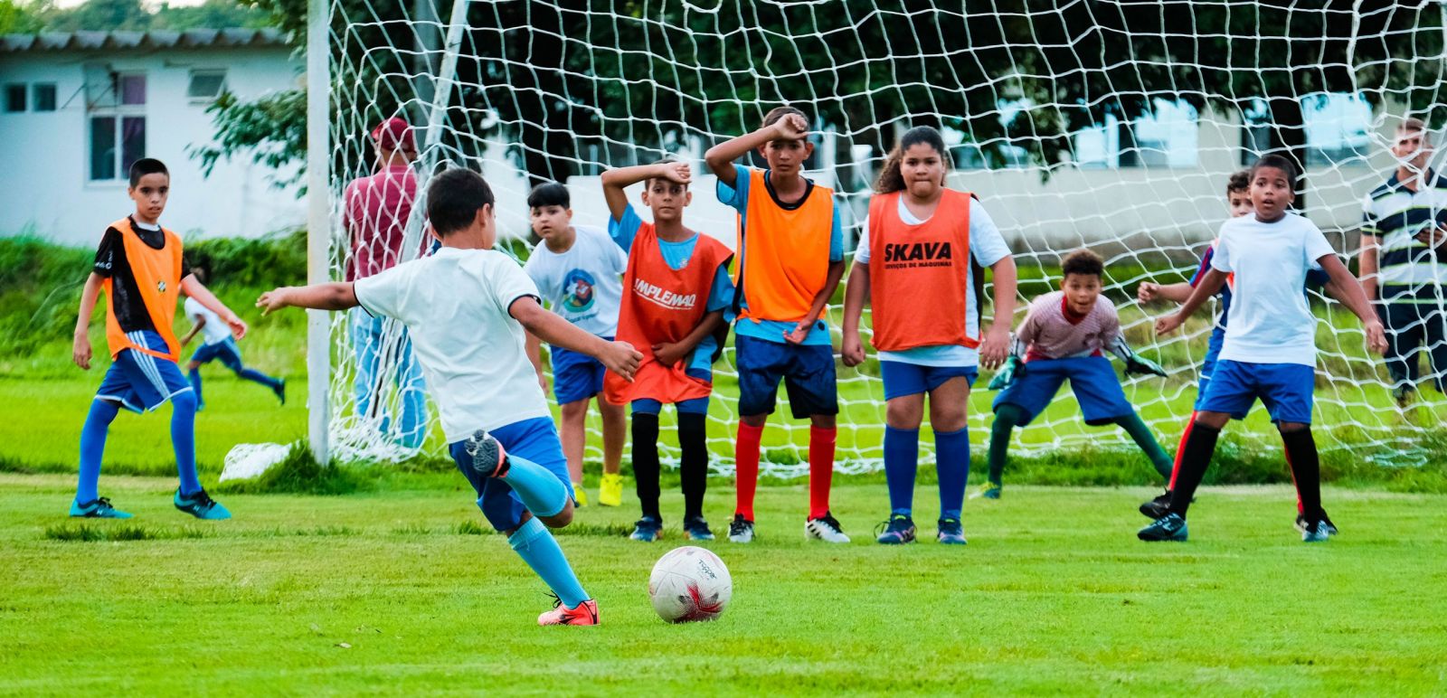 Projeto Bom de Bola, melhor na escola marca início na sede do Batalhão Tiradentes em Ji-Paraná - News Rondônia