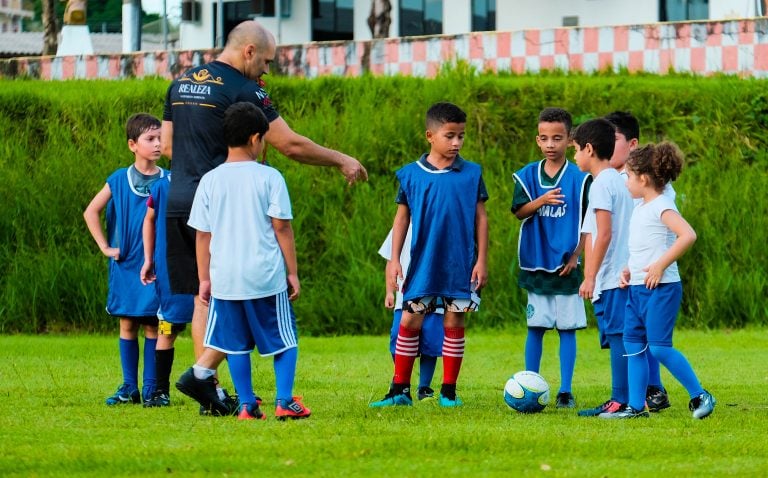 Projeto Bom de Bola, melhor na escola marca início na sede do Batalhão Tiradentes em Ji-Paraná - News Rondônia