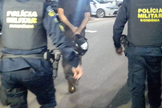 Jovem tenta assaltar estudante e acaba surrado pela população na zona sul - News Rondônia