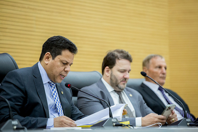 Projeto do Deputado Jair Montes garante matrícula de irmãos em uma mesma escola - News Rondônia