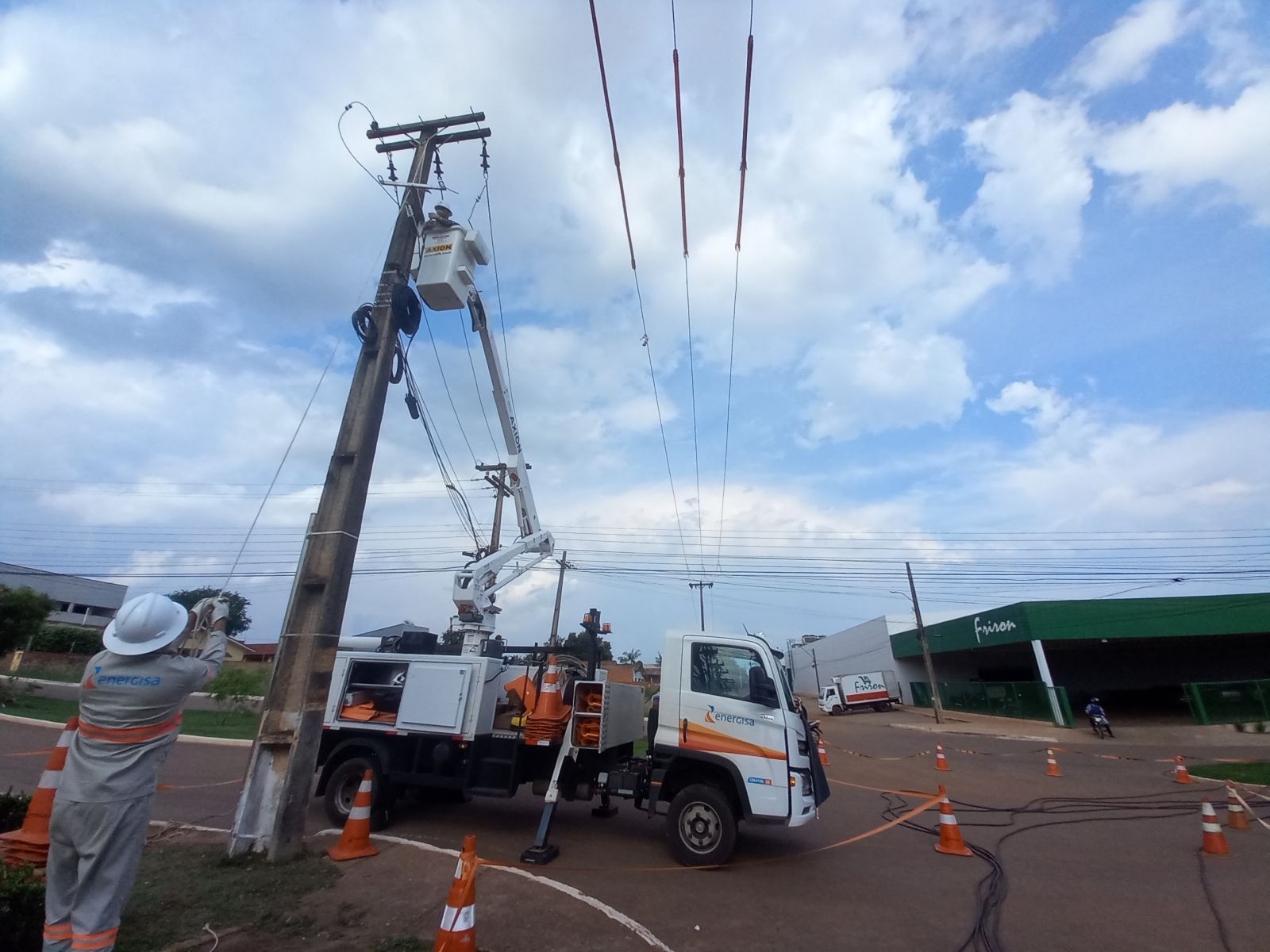 Energisa investe mais de R$ 13 milhões na melhoria da qualidade de energia de Rolim de Moura - News Rondônia