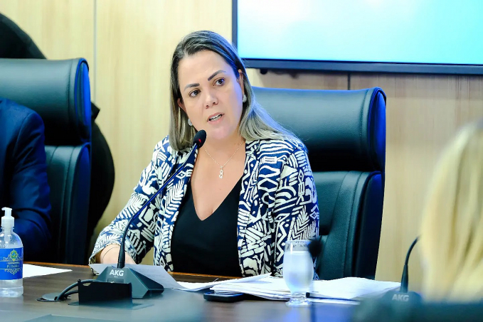 Deputada Cláudia de Jesus defenderá hospital para Ji-Paraná em audiência pública do PPA - News Rondônia