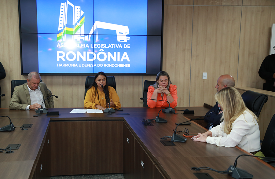 Deputados vão pedir ajuda da bancada federal e do governo do estado para viabilizar proteção às mulheres - News Rondônia