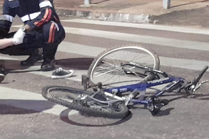 Ciclista é atropelada por ônibus na Avenida Calama - News Rondônia