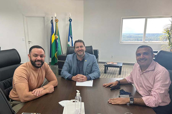 Deputado Estadual Alex Silva tem reunião com Chefe da Casa Civil e presidente da ALERO - News Rondônia