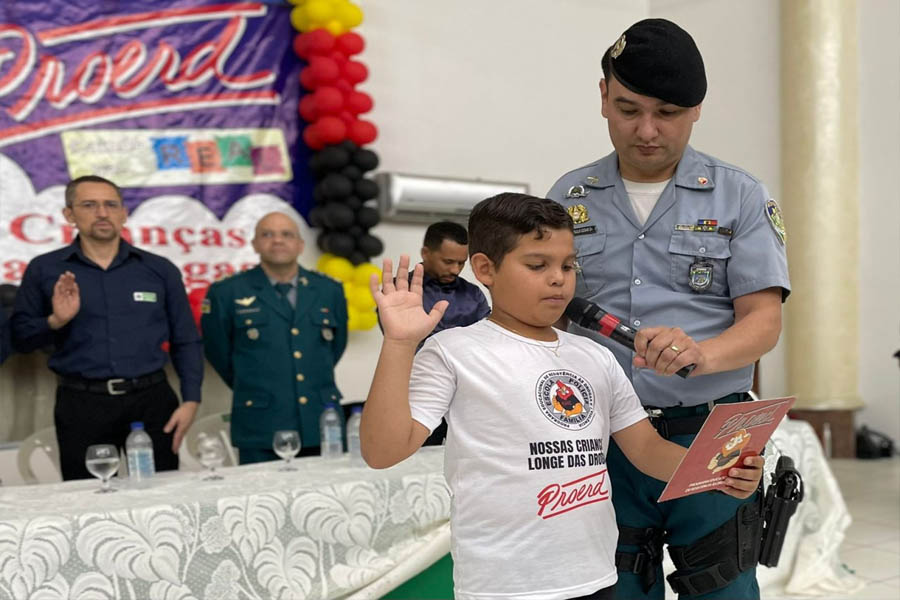 Programa de Resistência às Drogas e à Violência formou 600 alunos em Ariquemes - News Rondônia