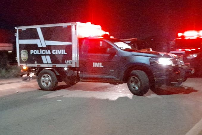 Suspeito morre após capotar carro roubado na BR-364 em Porto Velho - News Rondônia