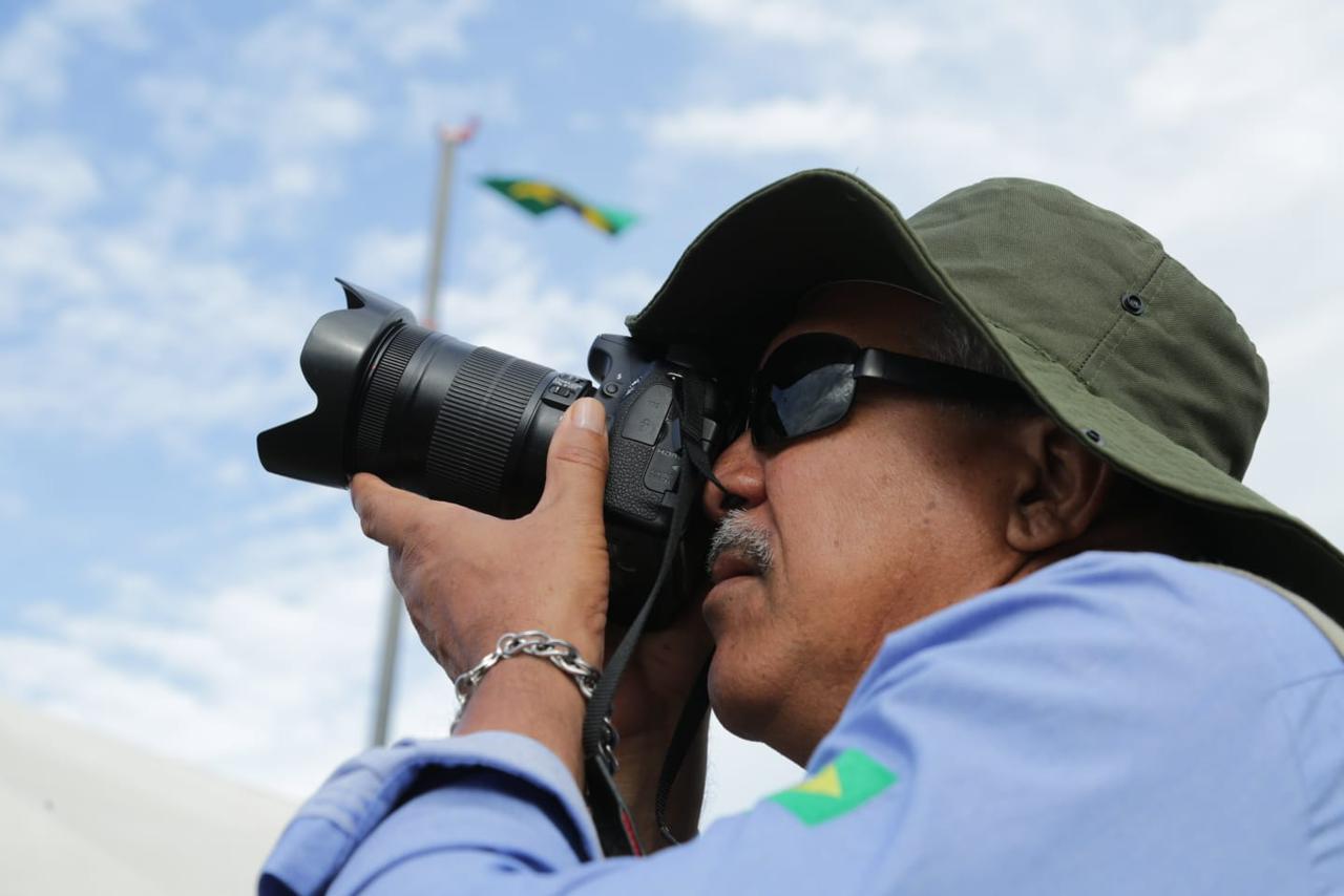 Fotógrafo Ésio Mendes completa 33 anos de profissão - News Rondônia