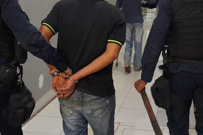 URGENTE: Filho é preso após tentar matar pai deficiente com facão na zona sul - News Rondônia